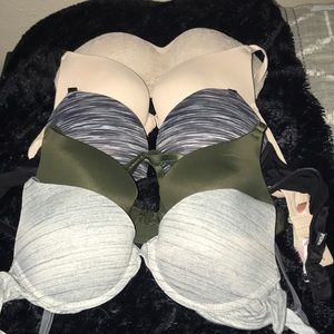 BUNDLE OF 5 PINK BRAS + FREE THONG